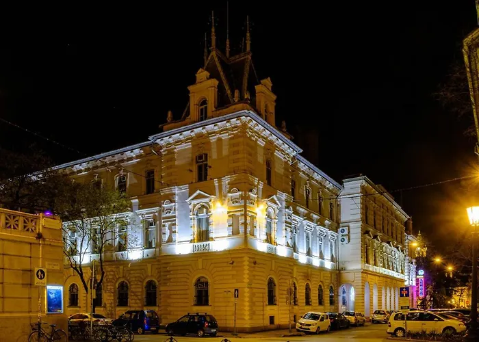 Tisza Hotel