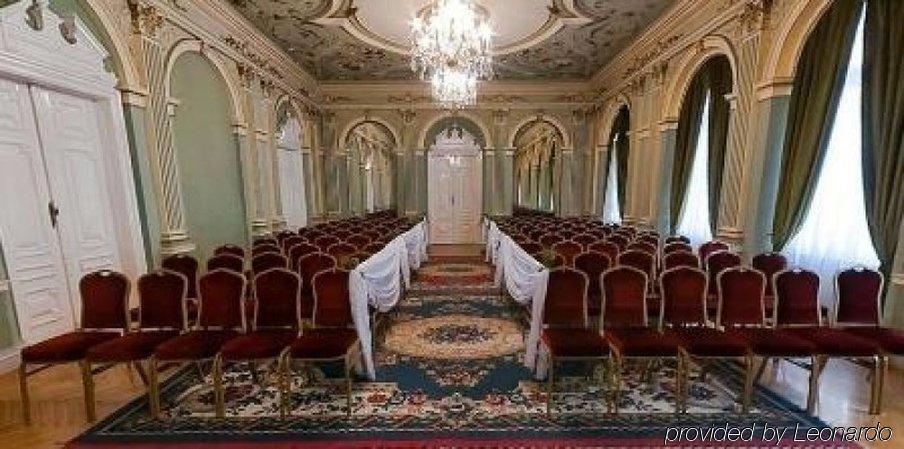 Tisza Hotel 3*